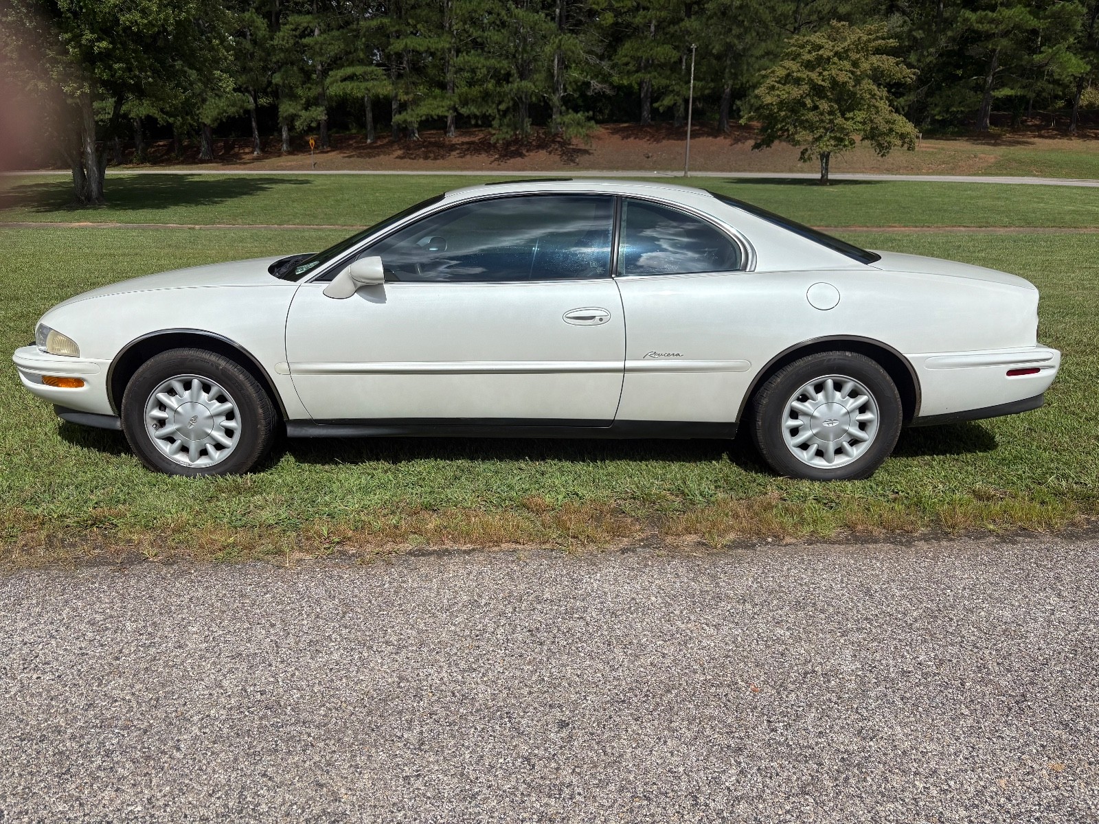 1999 Buick Riviera for sale in Franklin North Carolina