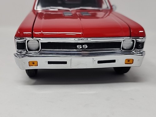 GMP 1:18 Fred Gibbs / Dick Harrell 1968 Chevrolet COPO Nova SS 396 #8026 - Picture 3 of 8