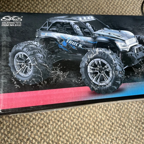 Spirit  1:16 scale IPX4 Green Black RC Truck Remote Controlled 2.4ghz 