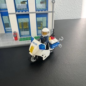 Lego 60047 City: Police Station (99.9% Complete)