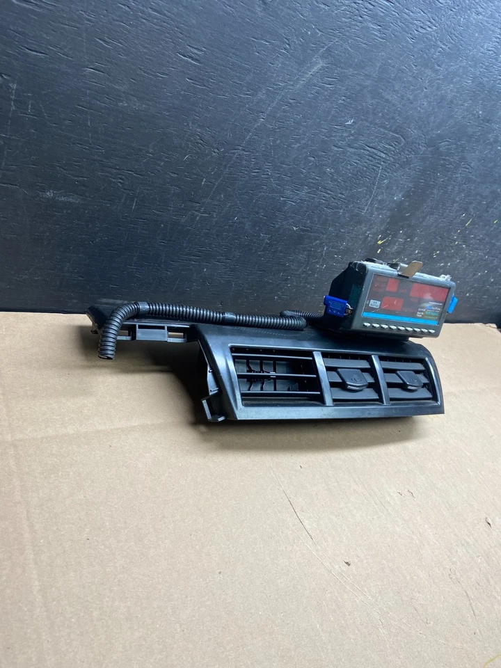 Toyota Prius V 2012 2013 2014 tablero central aire acondicionado ventilaciones de aire con moldura t4347 DG Foto 3 de 4