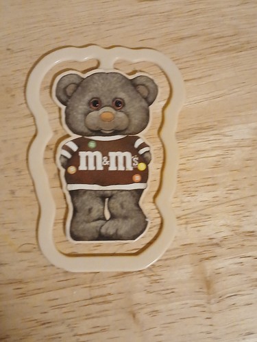VINTAGE 1987 M&Ms Candy Bear Plastic Bookmark Clip Chocolate Lover CUTE!! - Picture 3 of 5