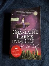 Living Dead in Dallas [Southern Vampire Mysteries, No. 2]