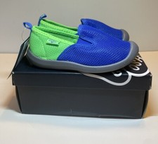 OshKosh B'Gosh Torren2-B Blue Neon Washable Beach Play Bump Toe Shoes Size 10