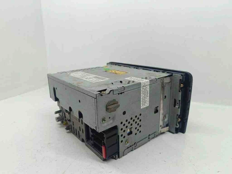 AUDI A3 Sportback 8PA Musik-Player mit GPS 8P0035195 2.00 Diesel 103kw 31900140 - Bild 2 von 4