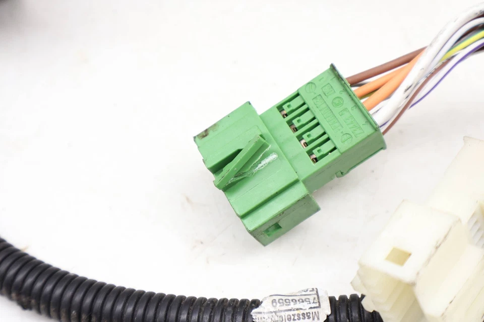 BMW 328I XDRIVE E90 LCI 2009-2012 - Arnés de cableado de módulo de motor/transmisión Foto 3 de 4