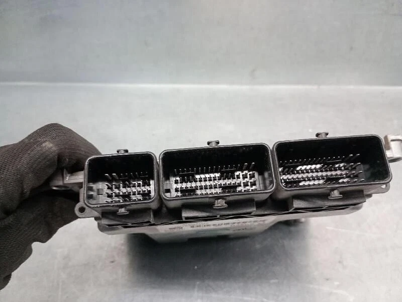 237106319R centralita motor uce para RENAULT KANGOO EXPRESS (FW0 1 ) 5680636 - Immagine 3 di 4