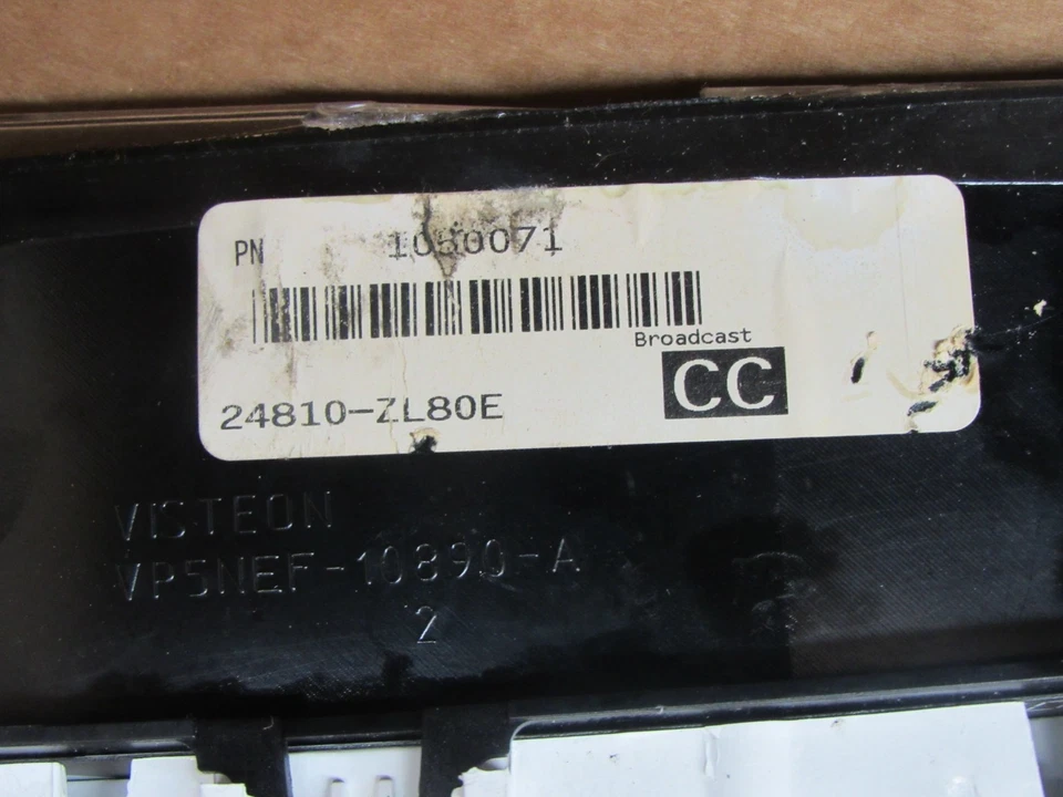 Nissan Frontier King 2010 cabina velocímetro calibre grupo fabricante de equipos originales millas: desconocido Foto 3 de 4