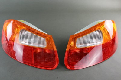 Porsche 986 Boxster Rückleuchtenset rechts und links  98663140303 + 98663140403