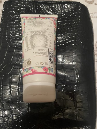 M&S Floral Collection Rich Shower Cream New Indulge in this luxurious TREAT - Picture 3 of 3