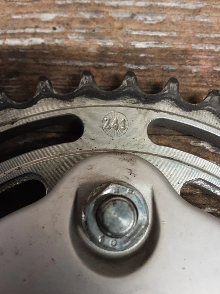 2007 05-08 Ducati Monster S2R 800 Rear Back Wheel Hub Sprocket Gear 41T - Image 2 of 4