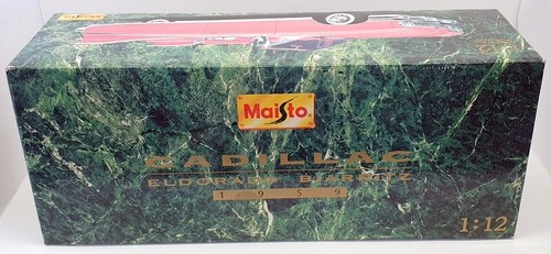 Maisto 1/12 Scale Model Car 33202 - 1959 Cadillac Eldorado Biarritz - Picture 7 of 7