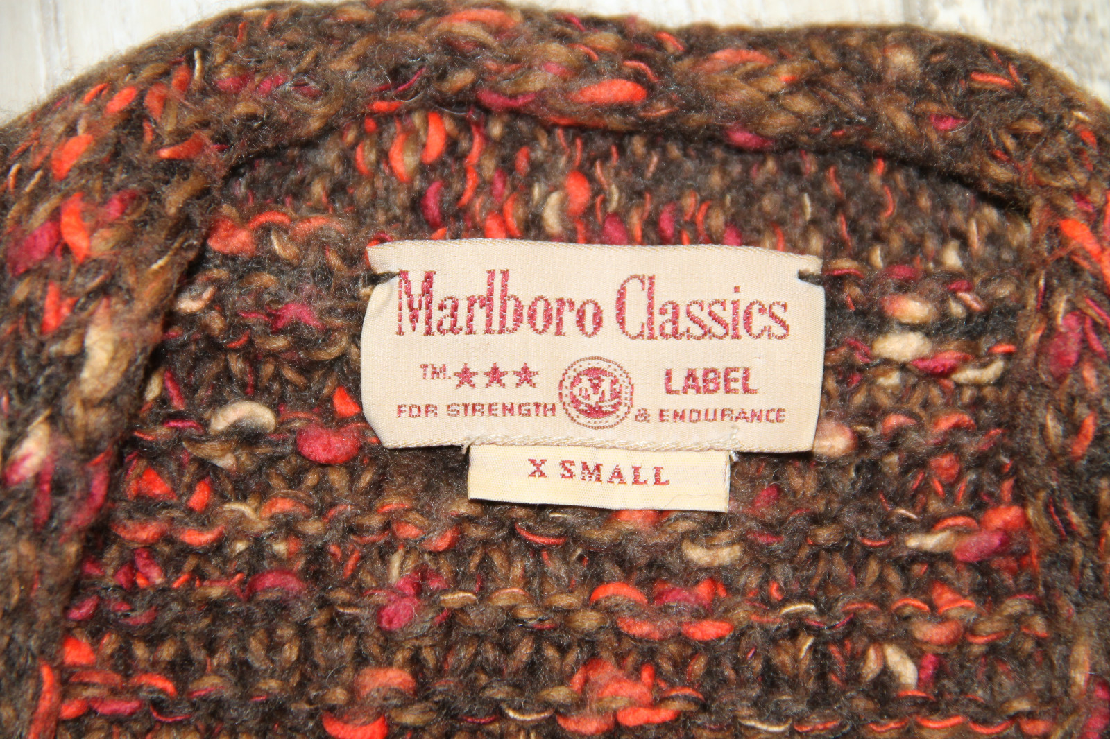 Pretty V-Neck Sleeves 3/4 Marlboro classics SIZE XS IN Mint image 4