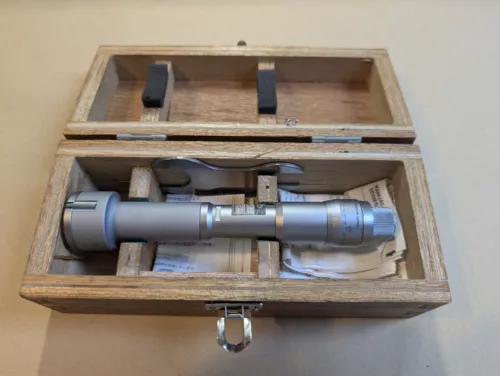 Mitutoyo 368-268 Holtest 1.2-1.6" Range -- $800 retail -- Pristine condition!