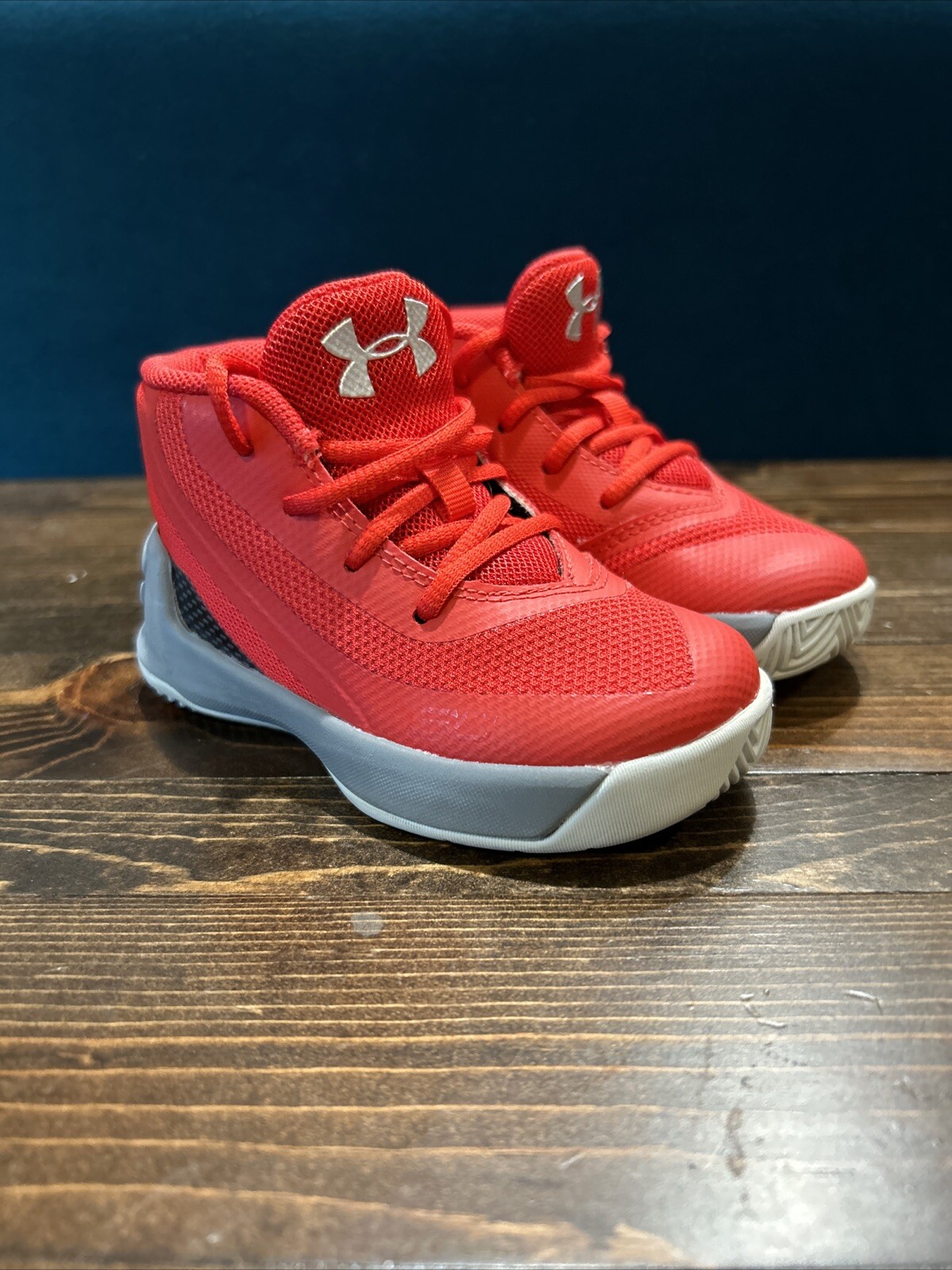 EUC Under Armour Steph Curry RED Toddler Sneakers - Size 5