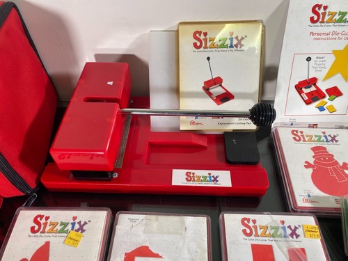 Enorme lotto fustelle personali rosse originali SIZZIX borsa 40 fustelle provo artigianato extra - Foto 8 di 10
