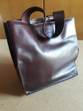 Borsa a mano da donna in morbida e vera pelle color borgogna DKNY