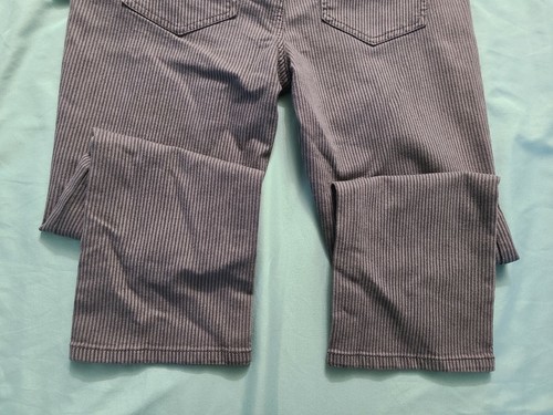 NWT DG2 Women's Petite 6P Boot-Cut Jean Black Gray Stripes. BOX 30 - Picture 5 of 6