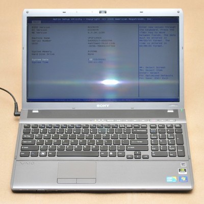 Sony VAIO VPCF1390X i7-740QM GeForce GT 425M 8GB RAM NO SSD/HDD/OS