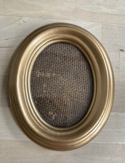 Gold Oval Photo Frame