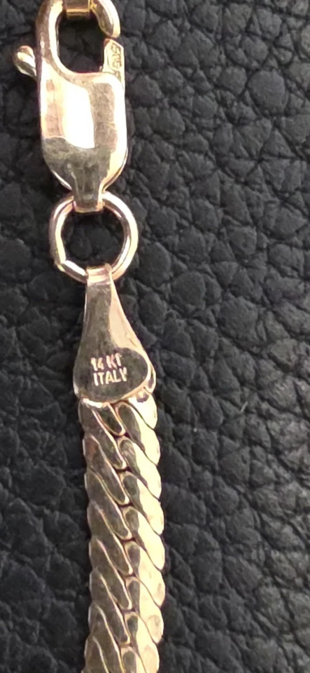 美丽的 14k 黄金蓝宝石钻石吊坠项链 — 第 3/4 张图片