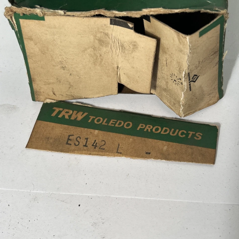 Extremo de varilla de dirección exterior delantera izquierda TRW ES142L para Chevrolet P20 P30 1961-63 Foto 3 de 4