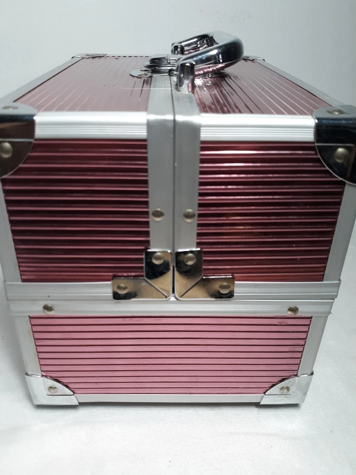 Caboodles Large Metalic Pink Carring Makeup/ Craft Train Case - Image 4 of 4