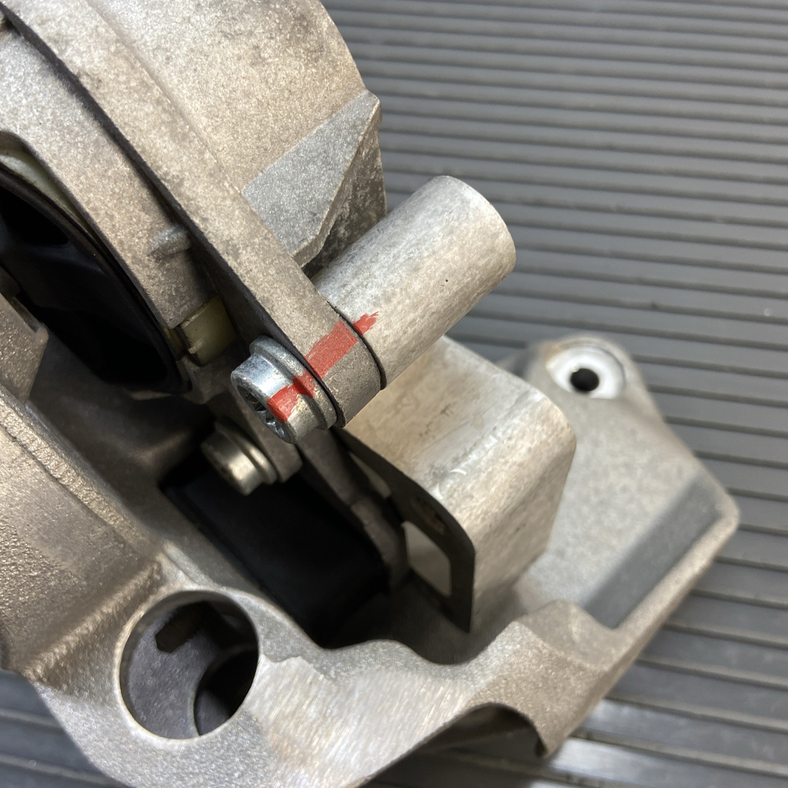 2017-2023 Audi R8 4S Transmission Mount Assembly Support Gearbox OEM 18k Miles