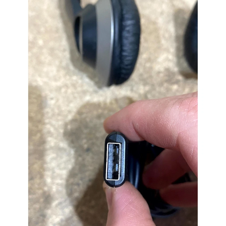 Creative Over Ear Headset Black Wired USB Adjustable Headband Boom Microphone - Image 4 of 4