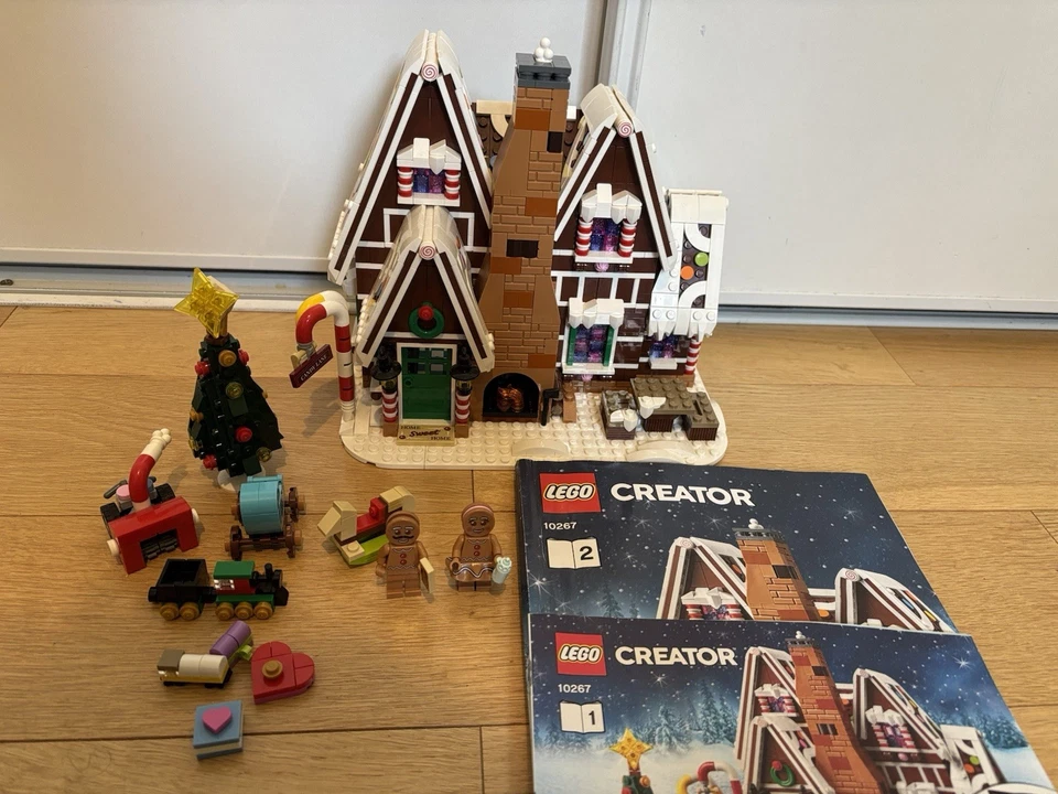 LEGO 10267 Gingerbread House, photo 1 sur 2