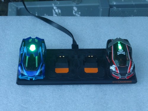Anki Overdrive 2 Super Cars & 4 Car Charging base + Quick Start Guide - Picture 10 of 11