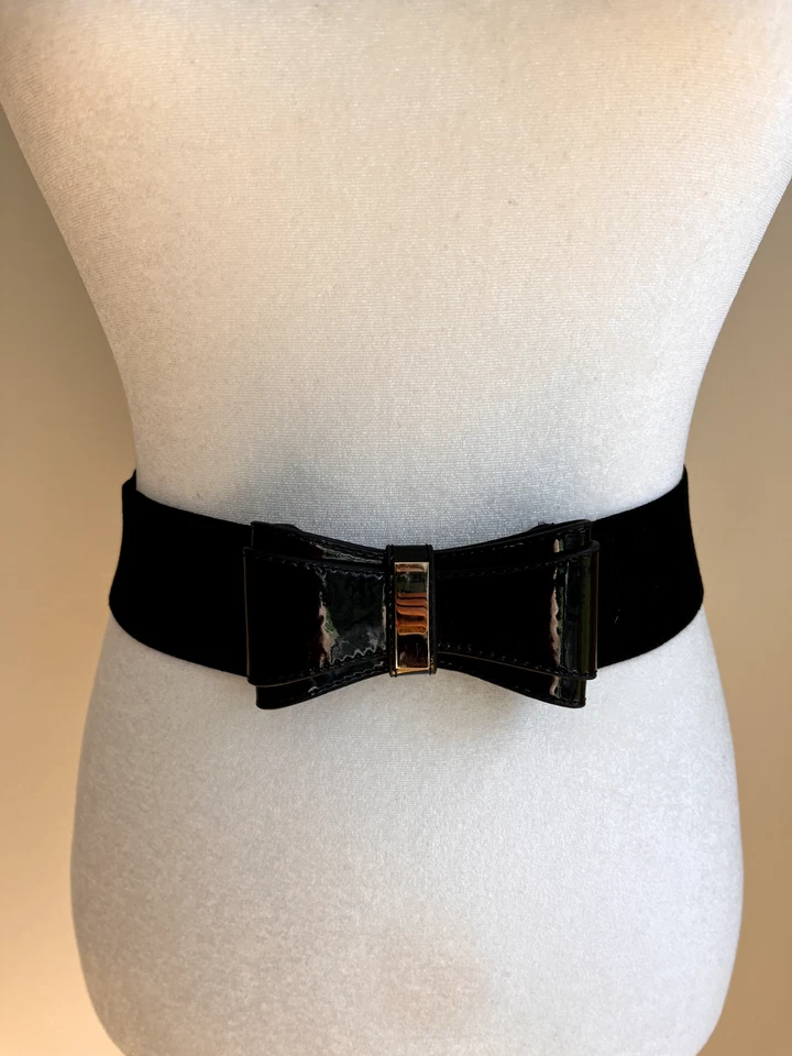 Cinturón My Beau Lilly Pulitzer lazo negro Foto 2 de 4