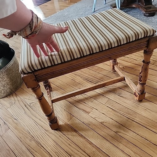 Taburete tocador de madera vintage silla 22" x 14" x 18" asiento tapizado - Imagen 4 de 12