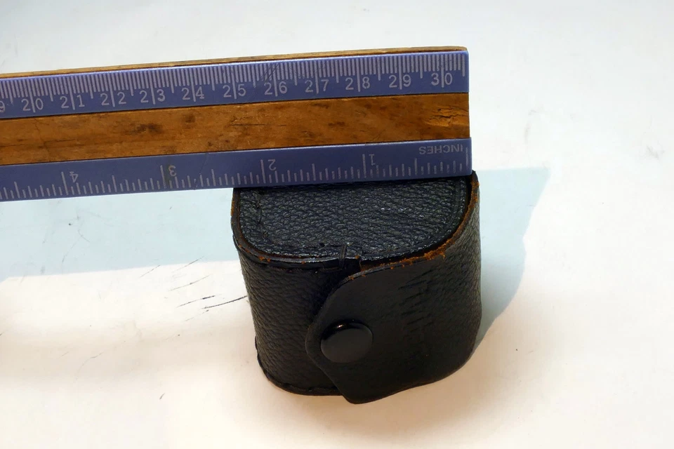 Estojo pequeno para lente teleconversor Vivitar 42mm 2X - Imagem 2 de 4