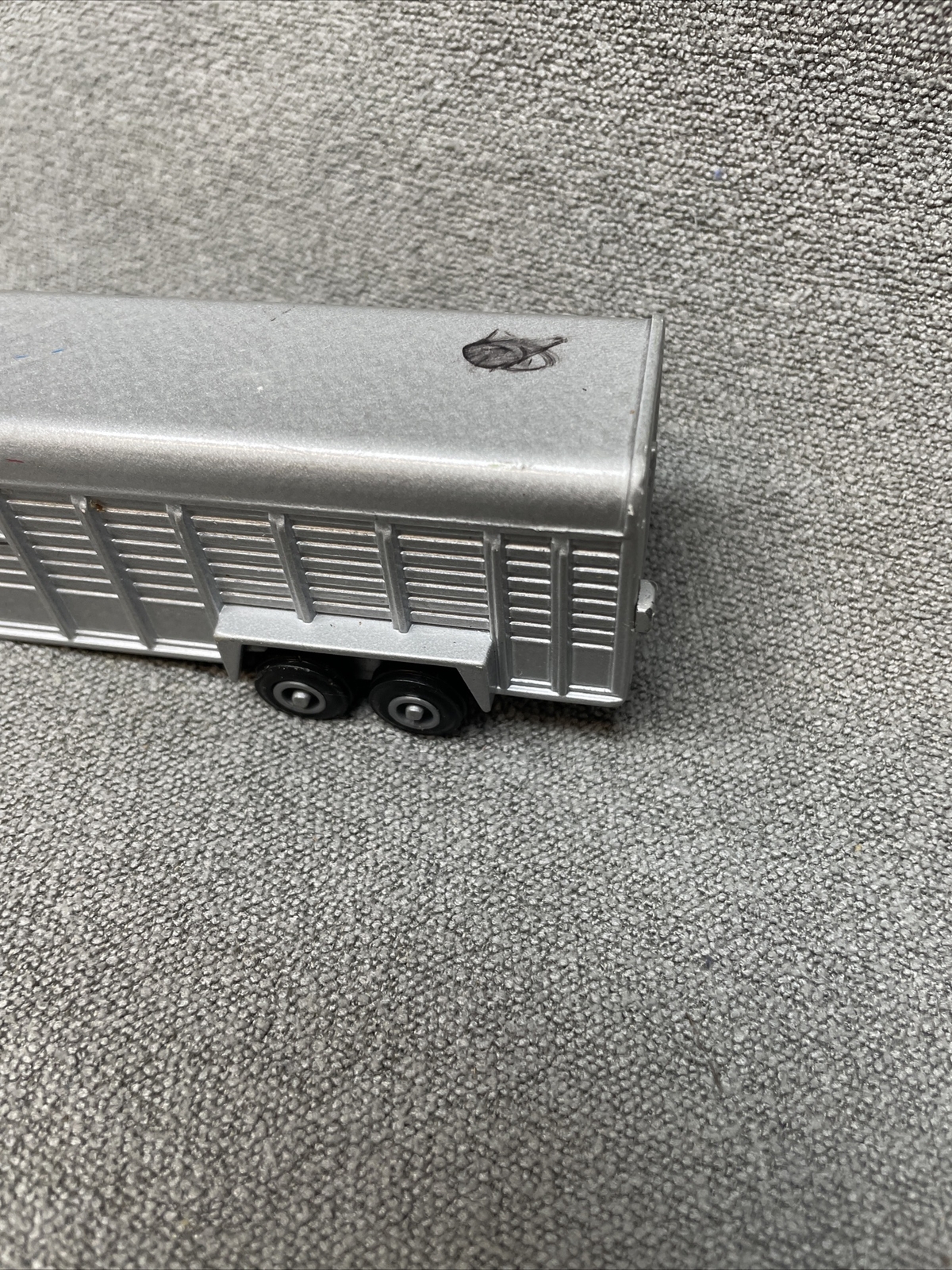 Picture 4 of 12