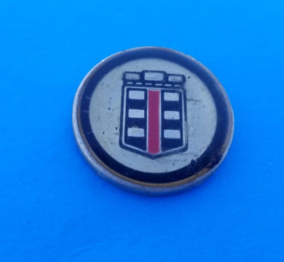 CHRYSLER LE BARON EMBLEM BADGE SYMBOL LOGO USED OEM (1980)