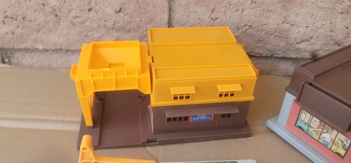 Vintage 1982 Hot Wheels Builder Set 2 Car Wash, Auto Body SHOP - Picture 10 of 11