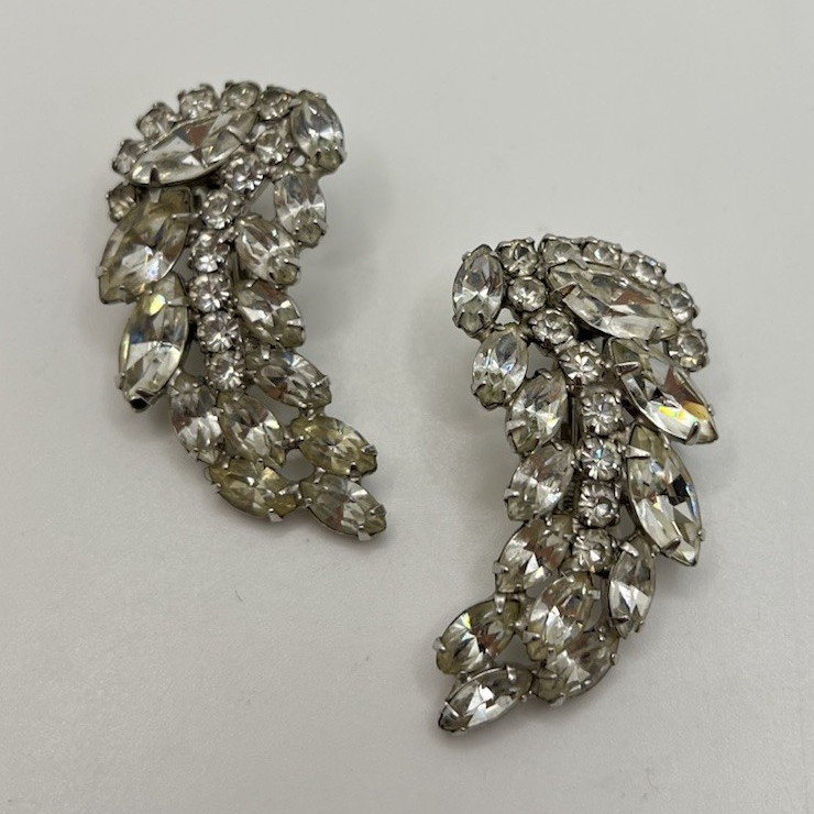 Vintage Marquise Silver Tone Glass Crystal Rhinestone Clip-On Cluster Earrings
