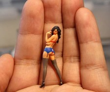 3D PRINT 1/64 figure sexy girl Wonder fit 1:64 street car stand IN STOCK