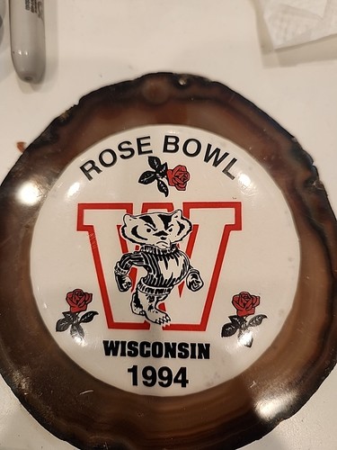 vintage pin rose bowl 1994 wisconsin bucky 3"