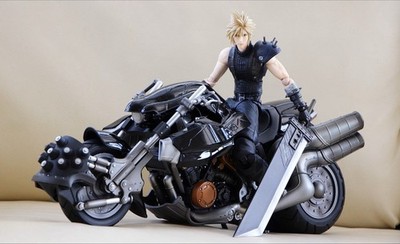 Final Fantasy VII FF7 Remake Play Arts Kai Cloud Strife Hardy
