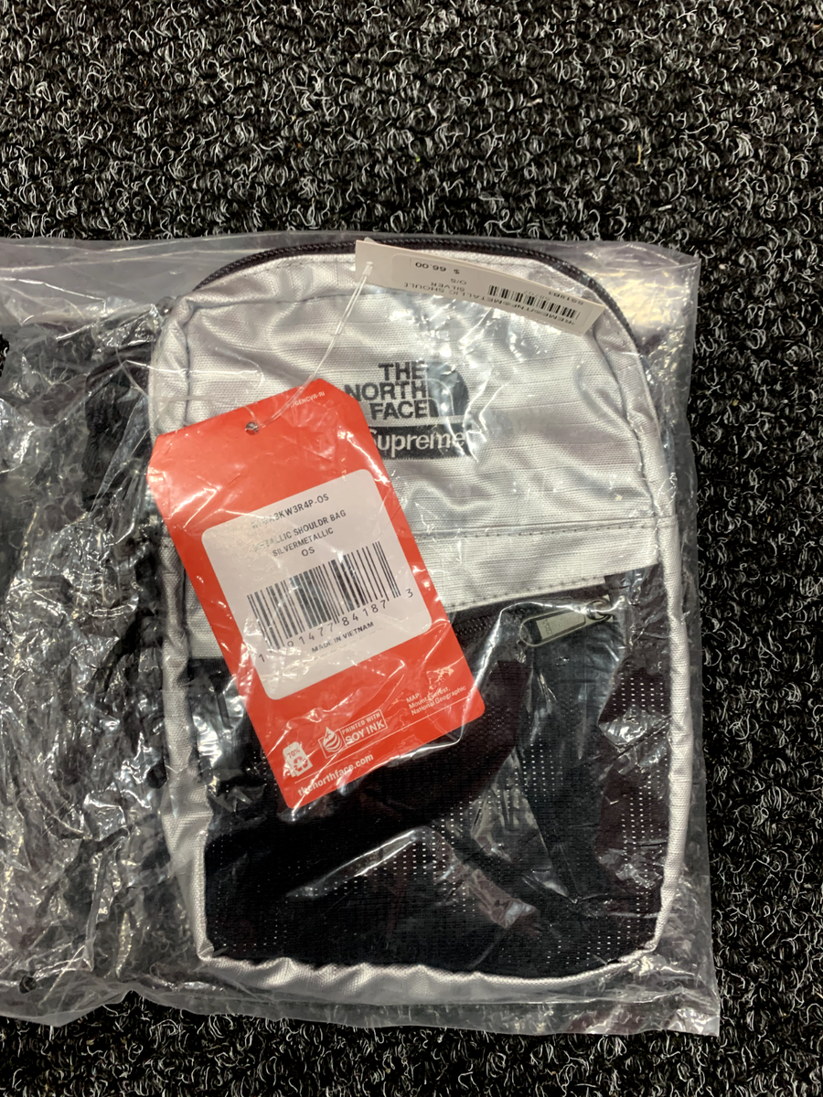 Supreme x The North Face SS18 Shoulder Bag Metallic Silver Supreme x The North Face SS18 Shoulder Bag Metallic Silver