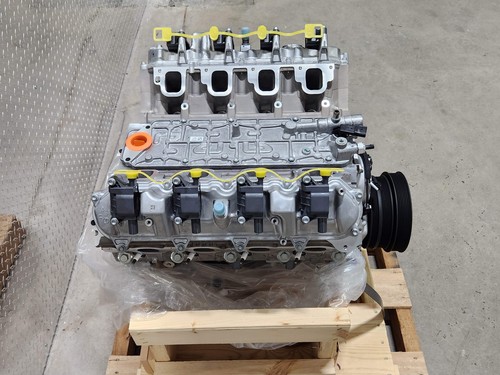 2022-2024 Camaro ZL1 6.2L LT4 Wet Sump Long Block Engine OEM GM - New - Picture 4 of 13