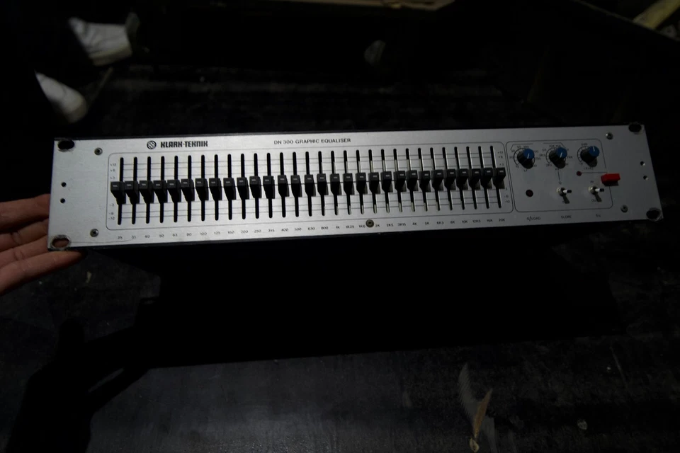 Klark Teknik DN300 Mono Equalizer - Image 4 of 4