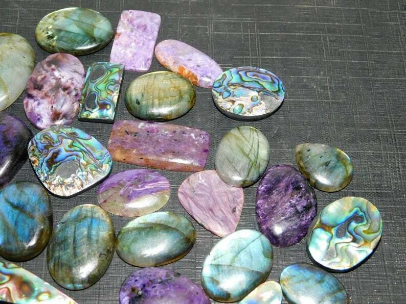 Natural Rare Labradorite, Charoite, Paua Abalone Shell Multi Shape Wholesale Lot - Image 3 of 4