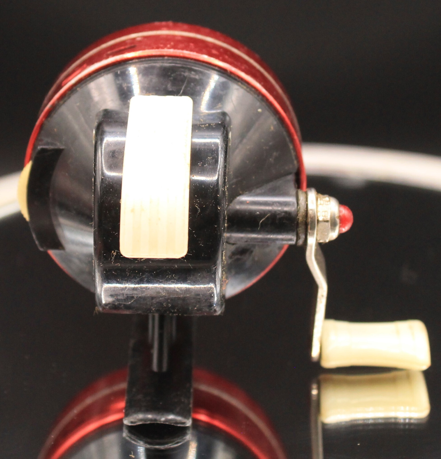 Vintage Johnson Laker Model 140 Spincasting Reel made in USA VGC++ eBay