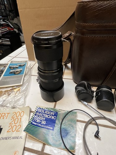 Vintage Minolta SRT 202 35mm SLR Camera Bundle Vivitar 75-200mm f3.8 Org Doc Bag - Picture 10 of 21
