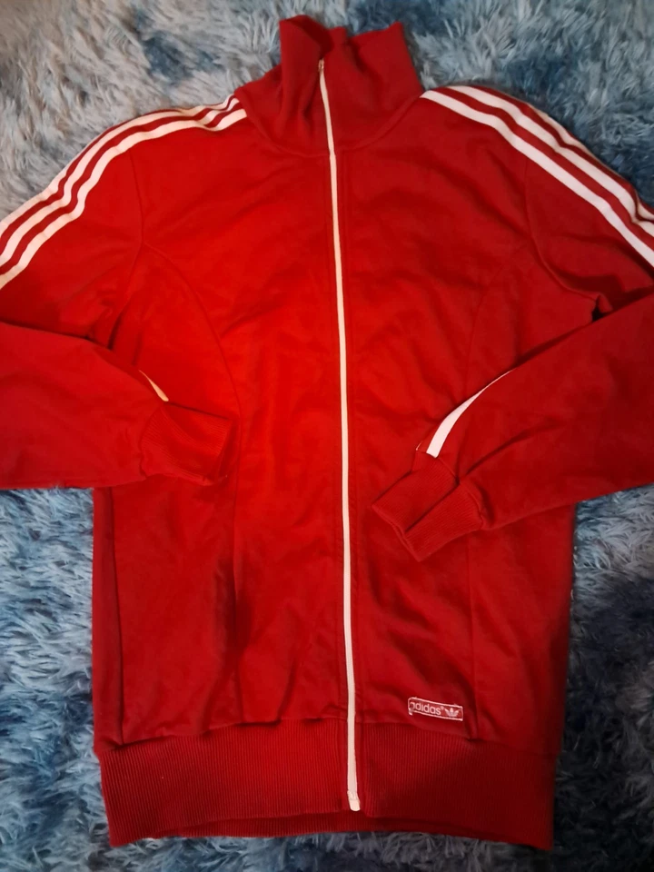 ADIDAS VERY RARE    VINTAGE  RETRO   RED  TRACKSUITE VERY NICE CONDITION! - Image 2 of 4