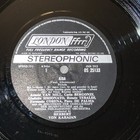 Foto 13 di 14