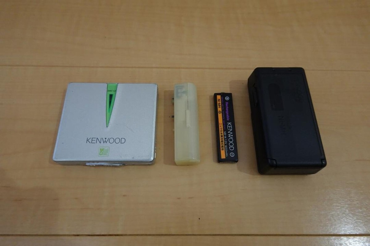 KENWOOD ポータブルmdプレイヤー DMC-L5 KENWOOD DMC-L5 Silver Green Portable MD Player Mini Display